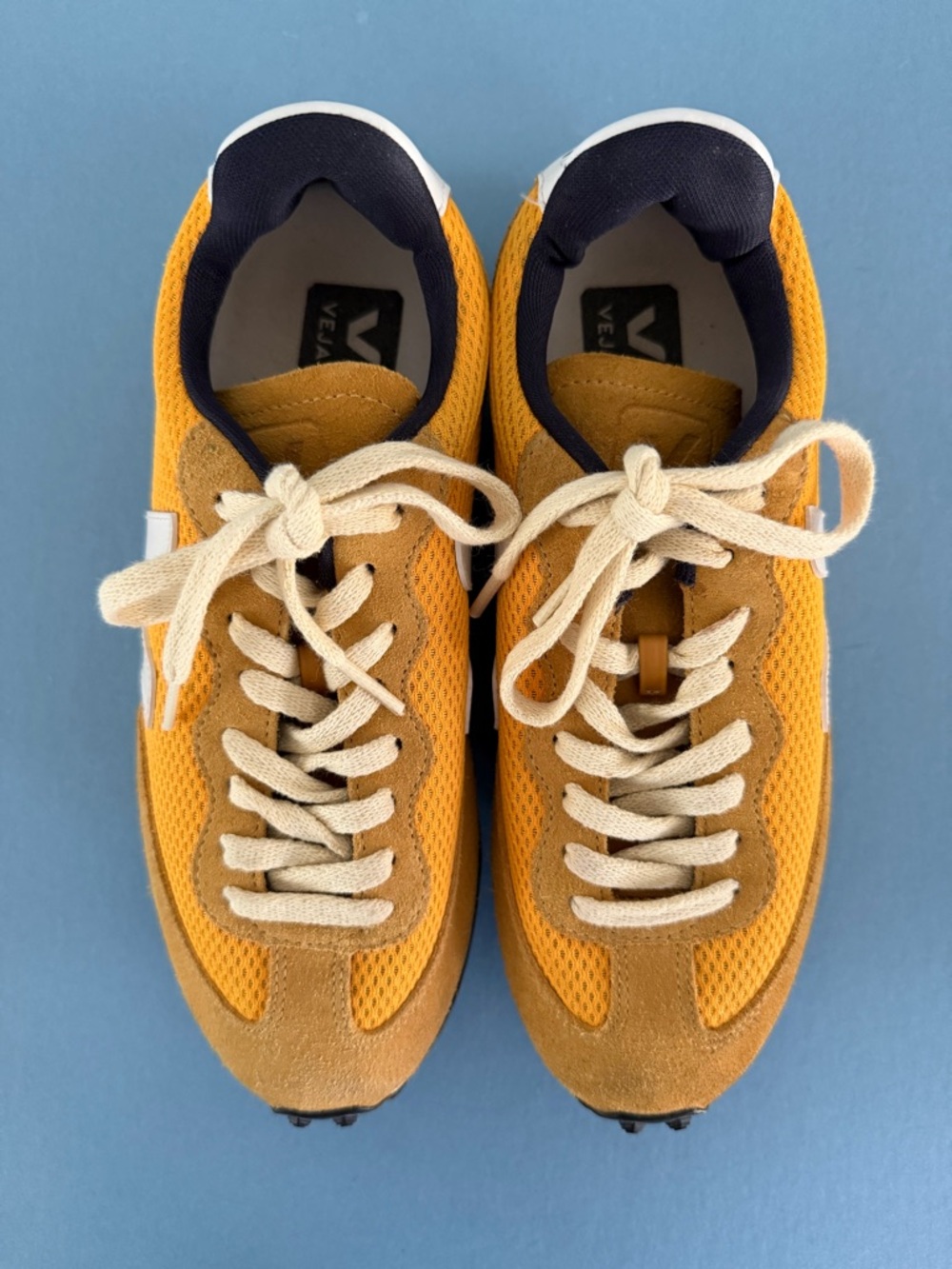 Veja Rio Branco Alveomesh Ouro White Suede Sneakers - Picture 9 of 11